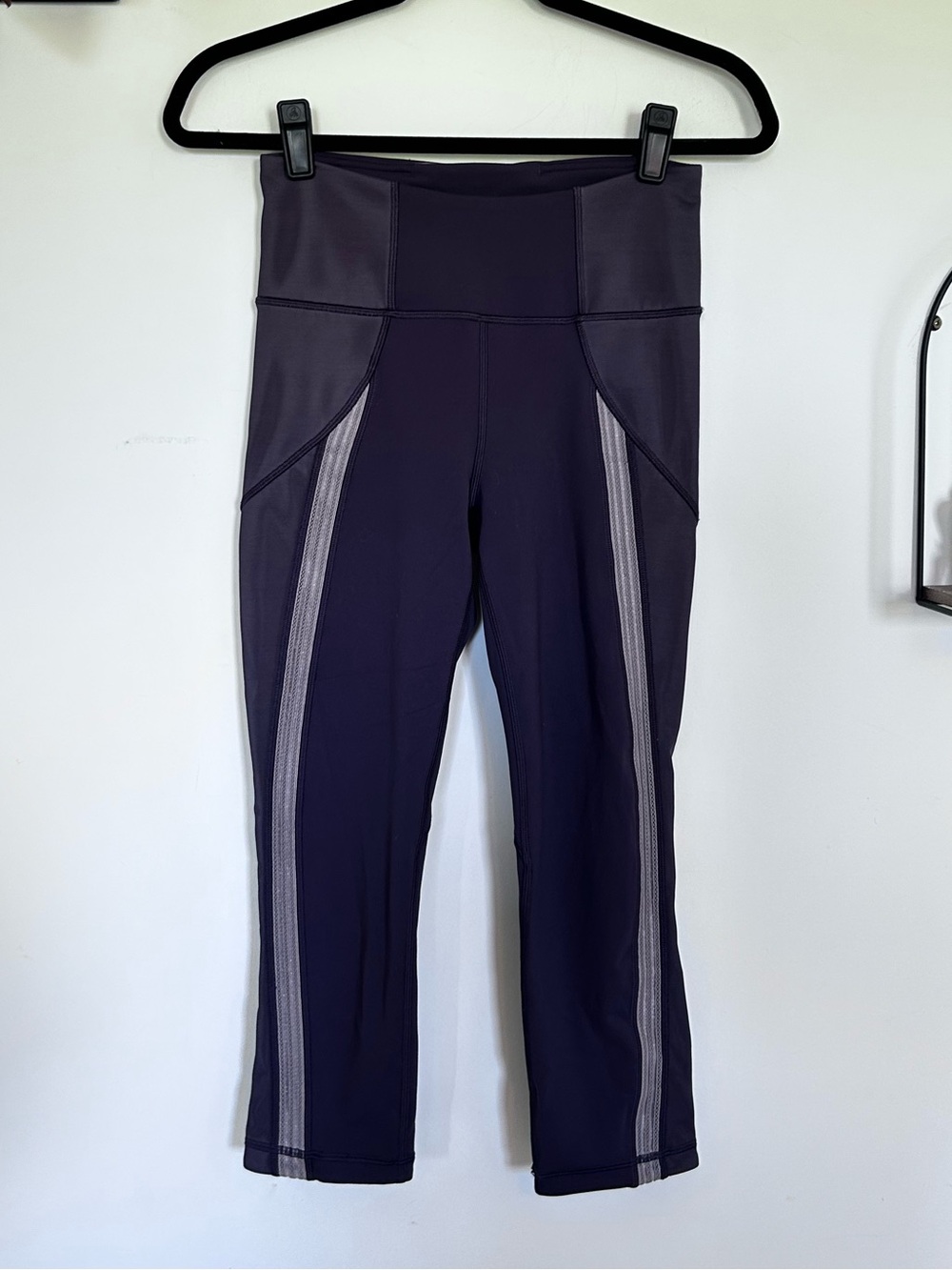 Lululemon Purple Wunder Under High Rise Crop 21” Inseam Leggings Size 6